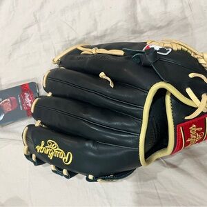 Rawlings baseball mitten
